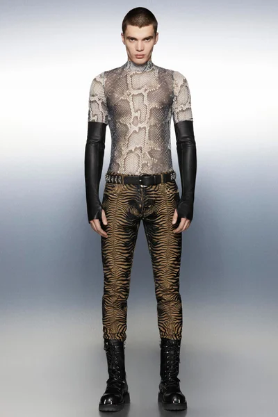 Look 37